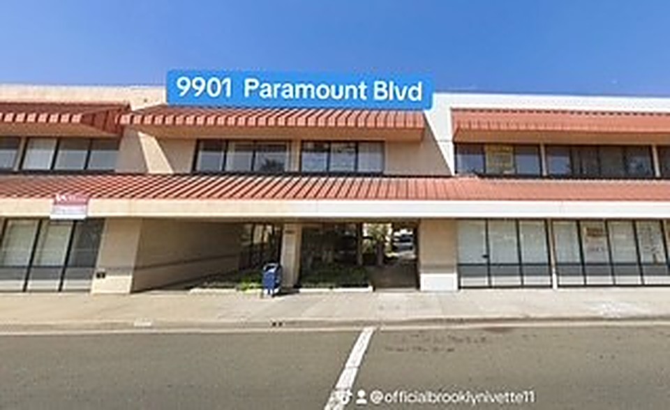 Oficina de Clear Sound Hearing Care en 9901 Paramount Blvd